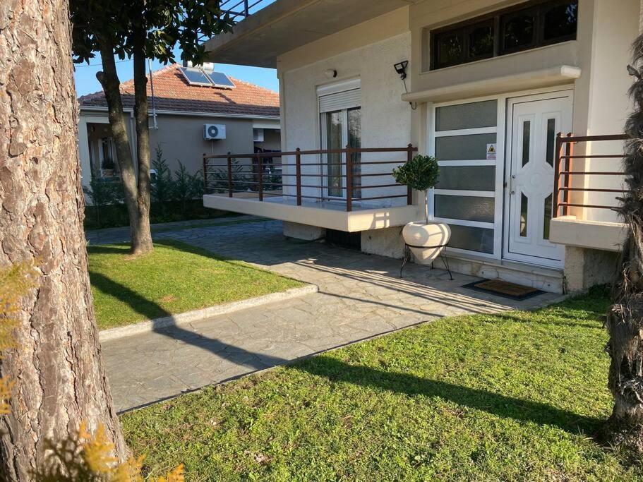 Family'S Home Trikala 외부 사진